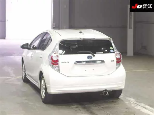 Toyota Aqua  с аукциона в Японии