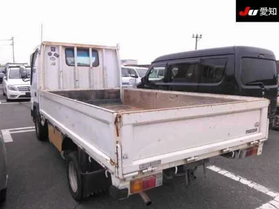 Mazda Titan