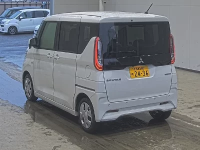 Mitsubishi eK X Space