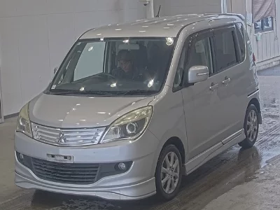 Mitsubishi Delica D:2