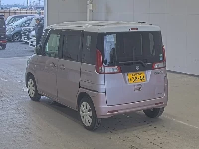 Suzuki Spacia
