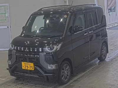 Mitsubishi Delica Mini