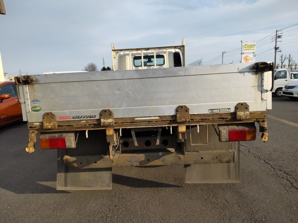 Hino Dutro  с аукциона в Японии