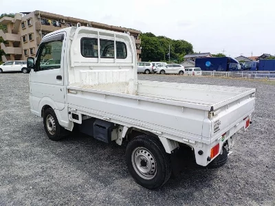 Nissan NT100 Clipper
