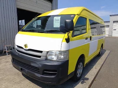 Toyota HiAce Commuter