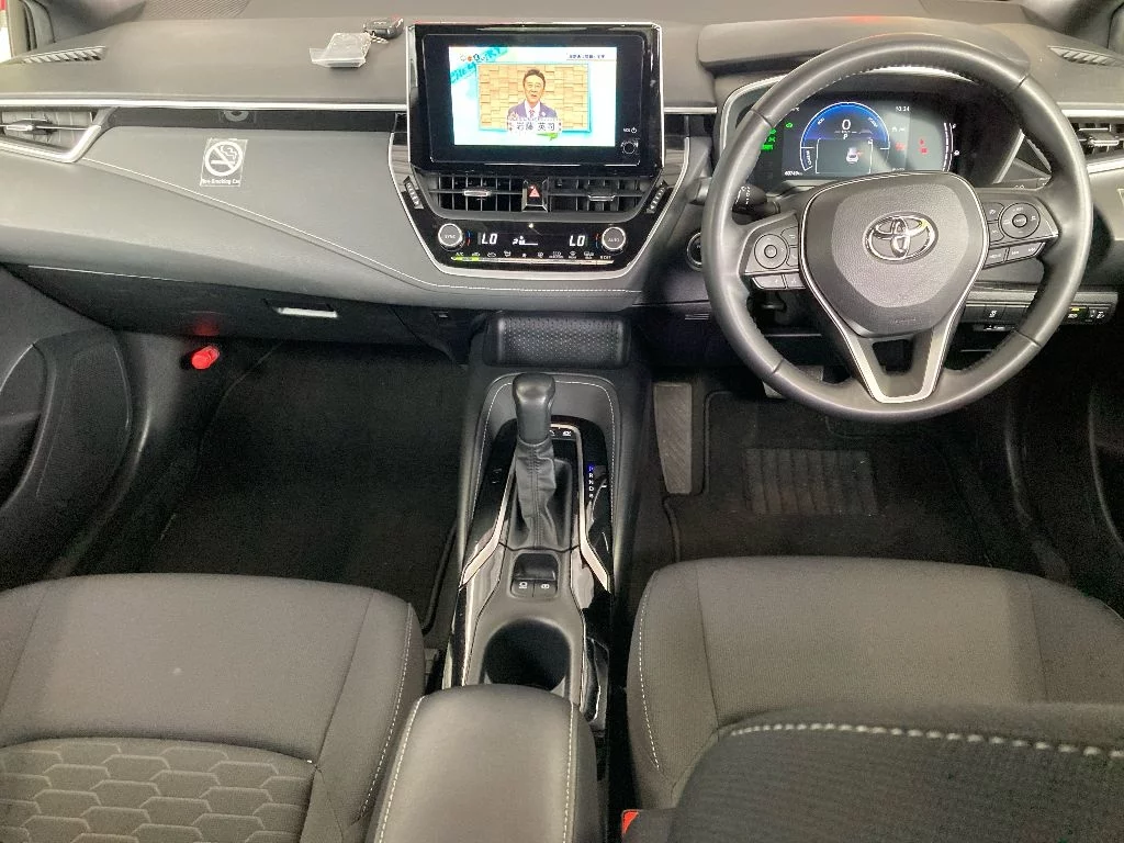 Toyota Corolla Hatchback  с аукциона в Японии