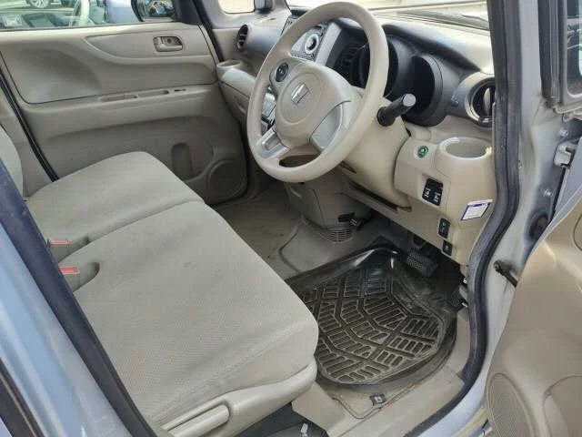 Honda N-Box  с аукциона в Японии