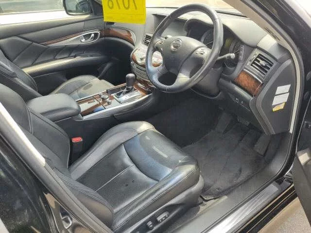 Nissan Fuga  с аукциона в Японии