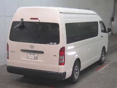 Toyota HiAce Commuter