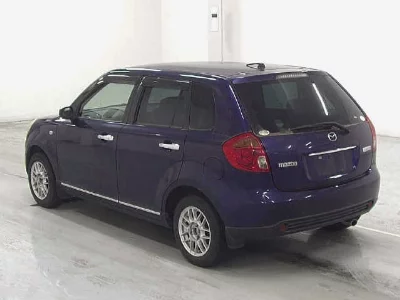 Mazda Verisa
