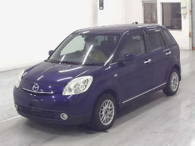 Mazda Verisa
