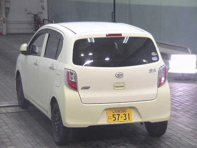 Daihatsu Mira e:S  с аукциона в Японии