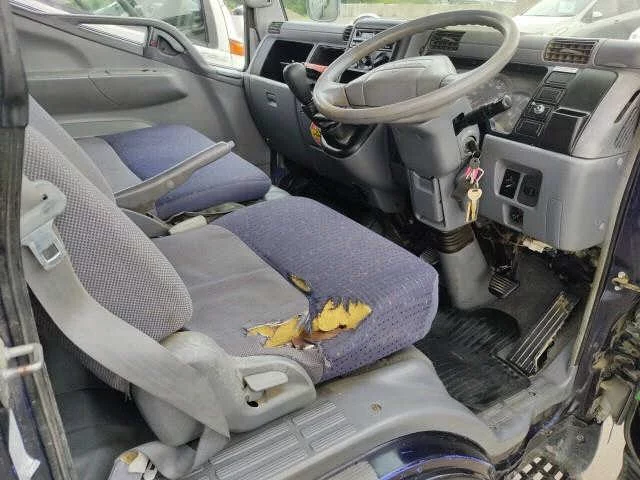 Mitsubishi Fuso Canter  с аукциона в Японии