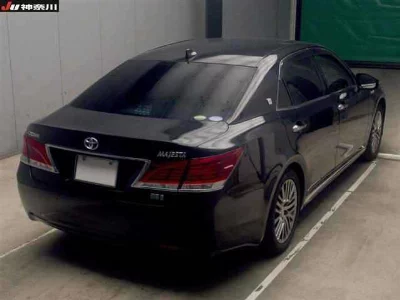 Toyota CROWN MAJESTA