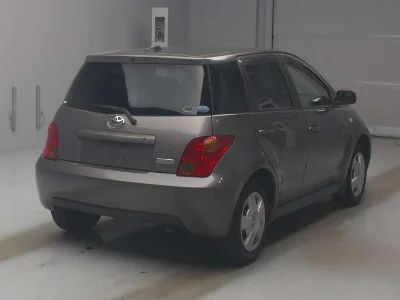 Toyota Ist