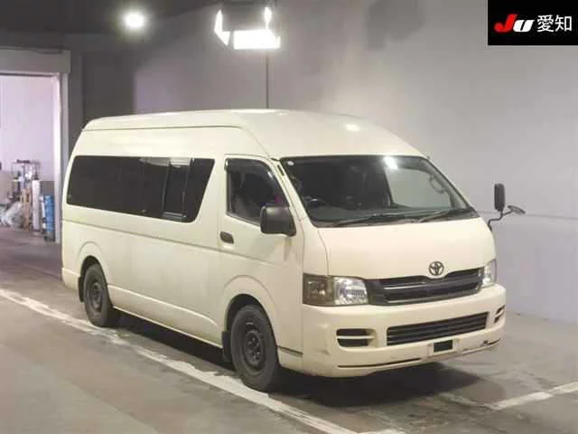 Toyota RegiusAce  с аукциона в Японии