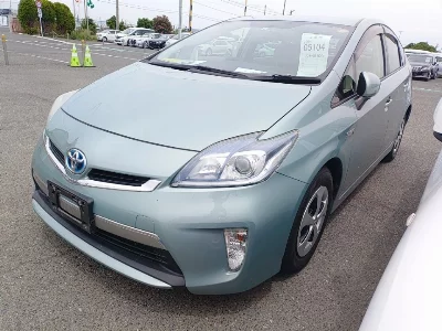 Toyota Prius PHV