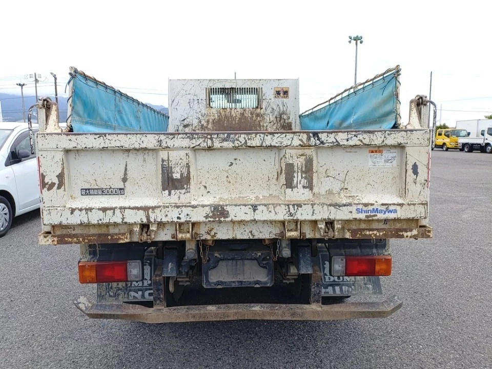 Hino Dutro  с аукциона в Японии