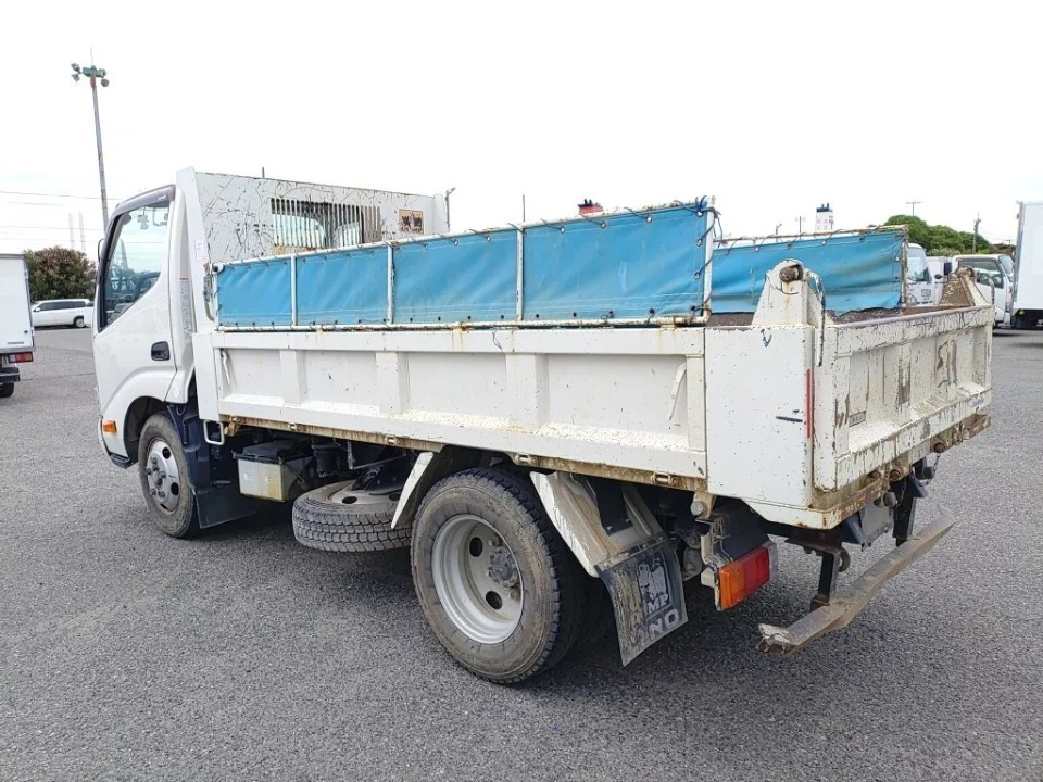 Hino Dutro  с аукциона в Японии