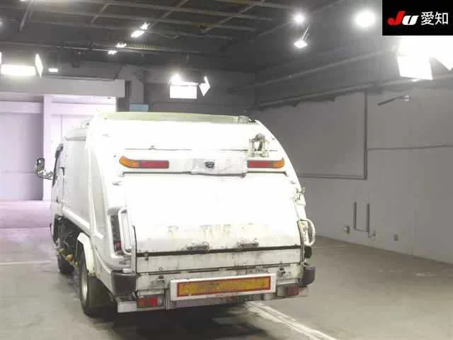 Mitsubishi Fuso Canter  с аукциона в Японии