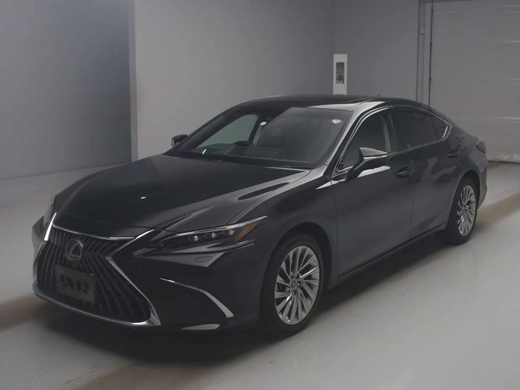 Lexus ES300h  с аукциона в Японии