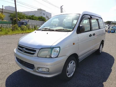 Toyota TownAce Noah