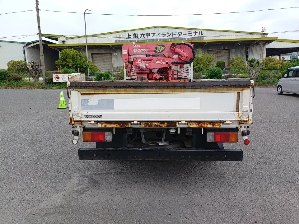 Hino Dutro  с аукциона в Японии