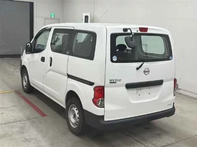 NISSAN NV200 VANETTE VAN