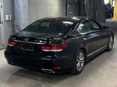 Lexus LS460L