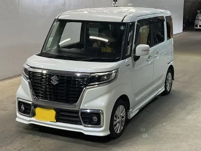 Suzuki Spacia Custom