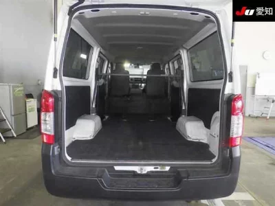 NISSAN NV350 CARAVAN