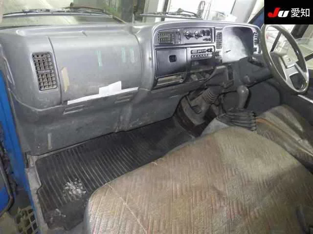 Mitsubishi Fuso Canter  с аукциона в Японии