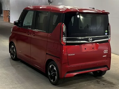 NISSAN ROOX