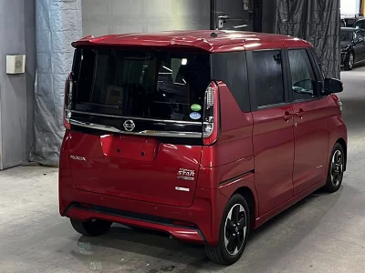 NISSAN ROOX