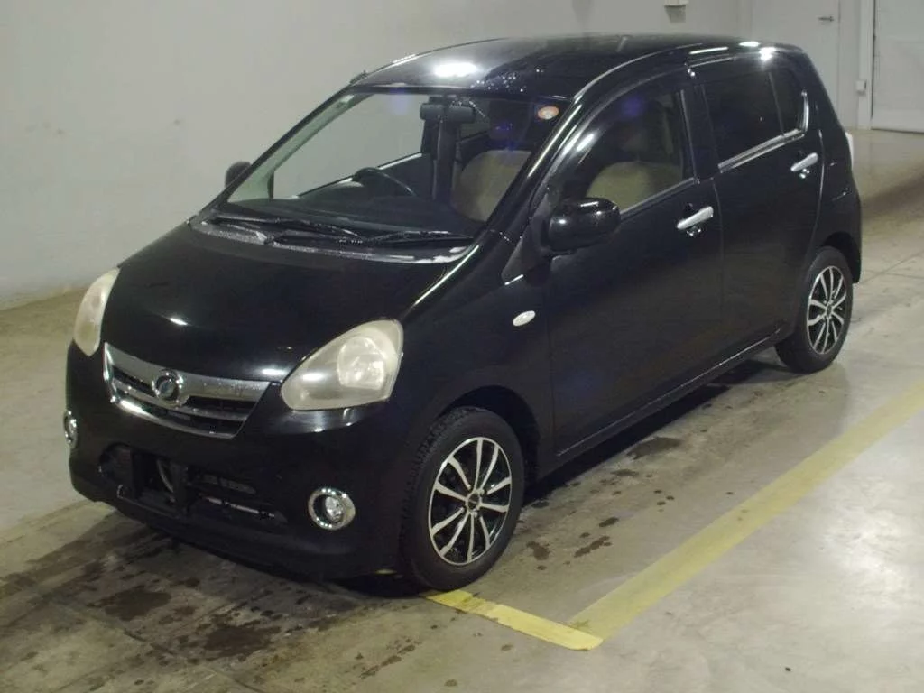 Daihatsu Mira e:S  с аукциона в Японии