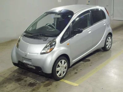 Mitsubishi i