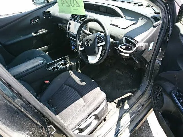 Toyota Prius  с аукциона в Японии
