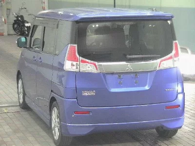 Mitsubishi Delica D:2