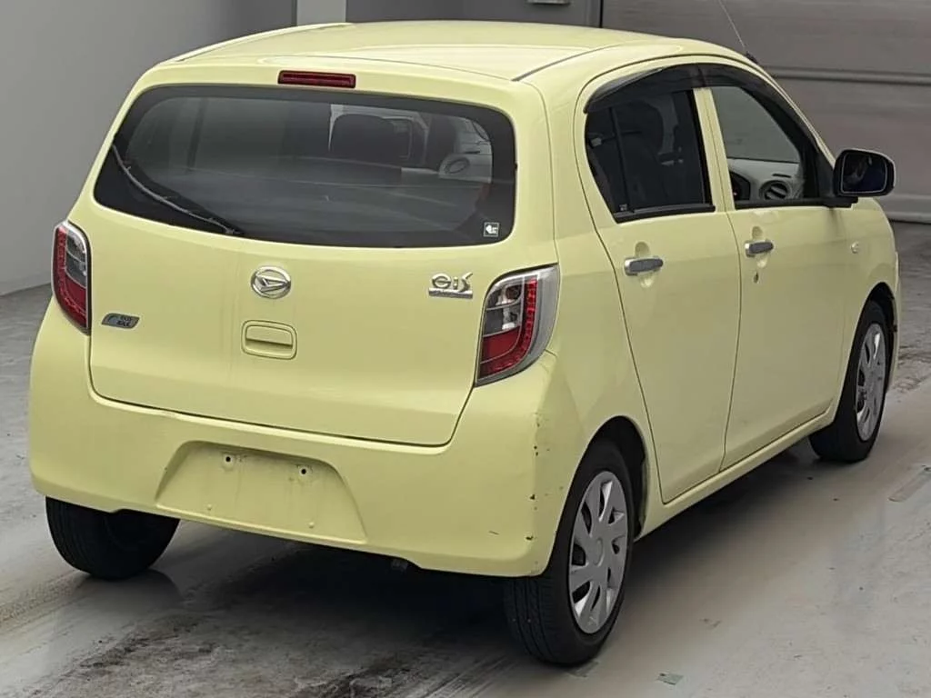 Daihatsu Mira e:S  с аукциона в Японии
