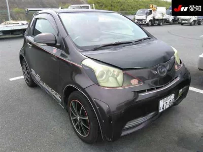 Toyota iQ