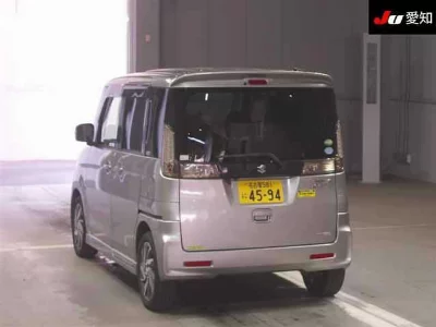 Suzuki Spacia Custom