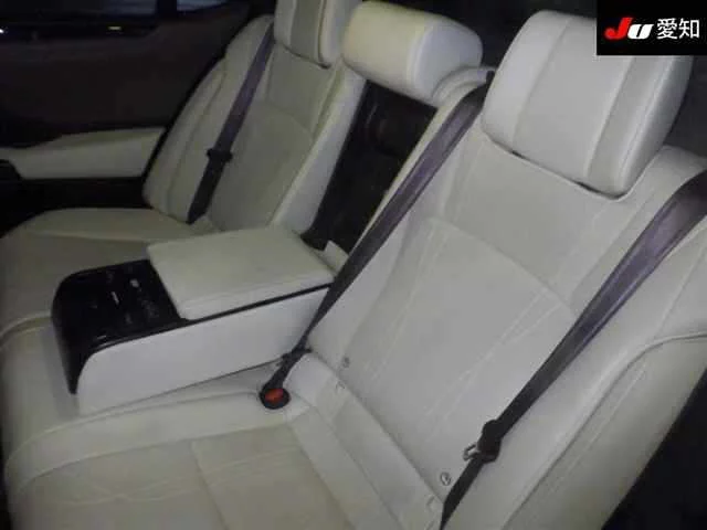 Lexus ES300h  с аукциона в Японии