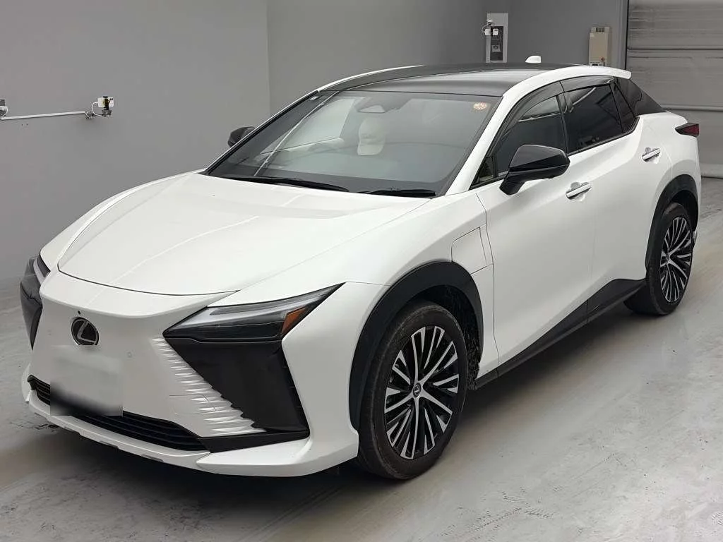 Lexus RZ450e  с аукциона в Японии