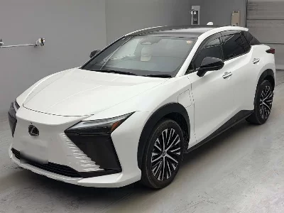 Lexus RZ450e
