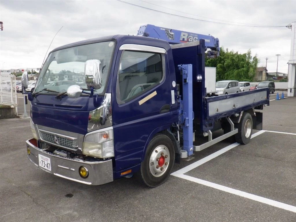 Mitsubishi Fuso Canter  с аукциона в Японии
