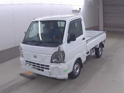 Nissan NT100 Clipper