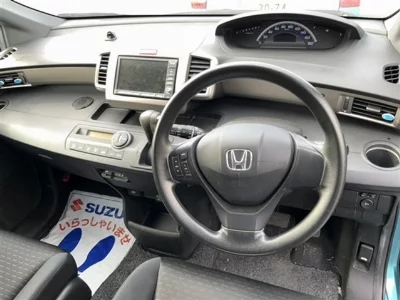Honda Freed Spike
