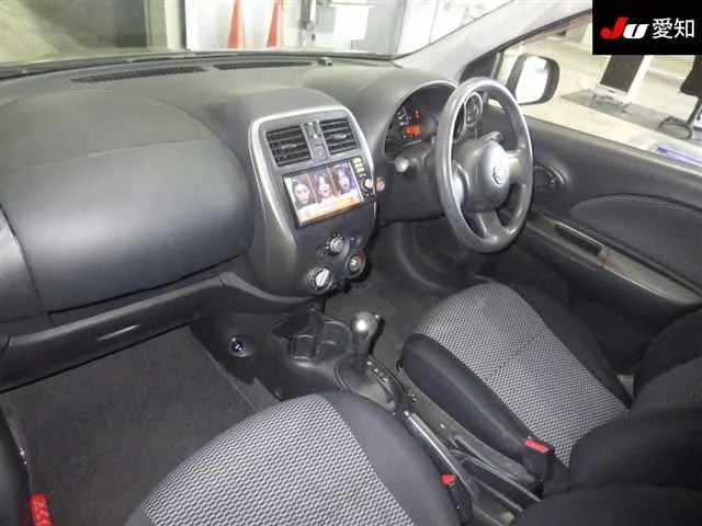 Nissan March  с аукциона в Японии