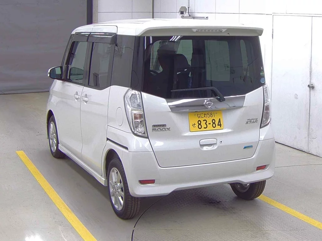 Nissan Dayz Roox  с аукциона в Японии