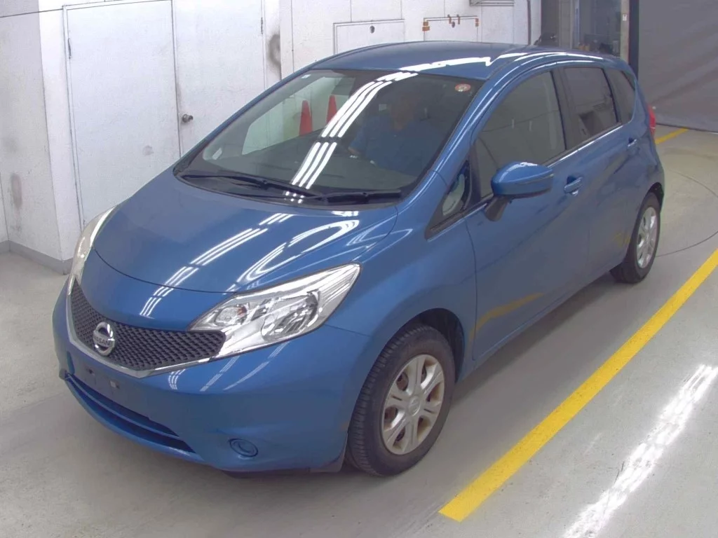 Nissan Note  с аукциона в Японии